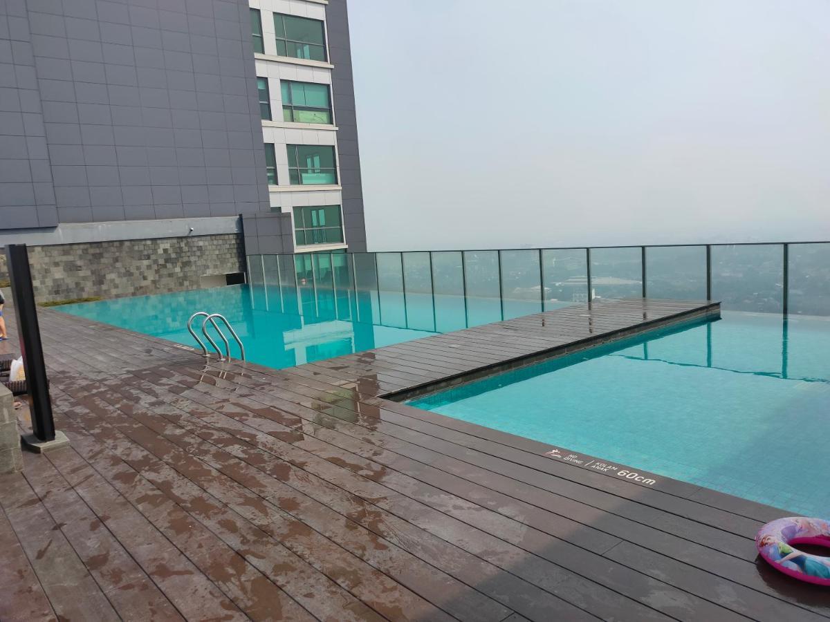 ג'קרטה Super Penthouse Stmoritz Apartment, Lippomall Puri Indah מראה חיצוני תמונה